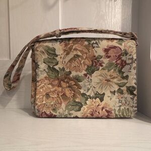 Beis LIMITED EDITION Vintage Floral  Expandable Messenger Tote